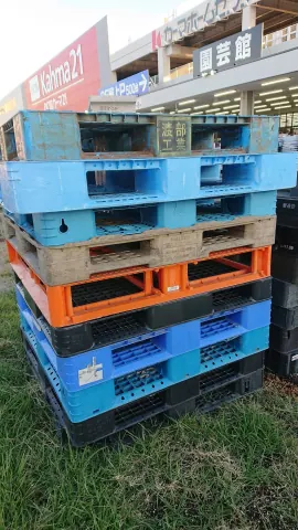 بالتة بلاستيك بولي إيثيلين عالي الكثافة (HDPE) 3000 كجم 120×100 سم أسود